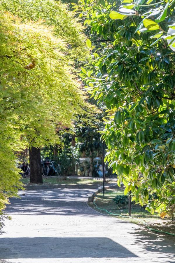 City Centre Apartment - 10 Minutes To Duomo - Free Wifi E Netflix Milan Exterior photo